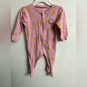4/30$ Pekkle pajamas banana 9 months